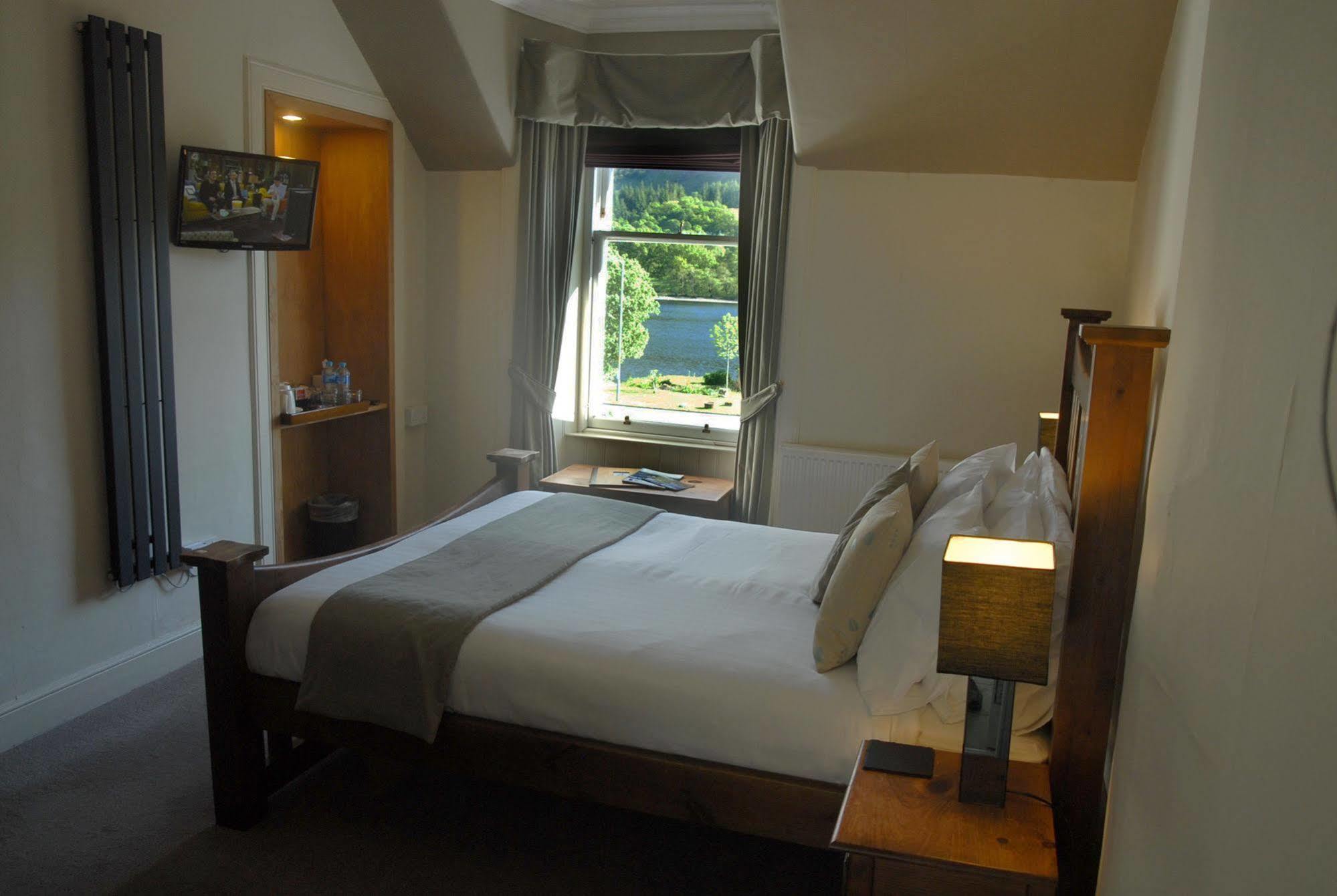 Achray House Restaurant With Rooms Saint Fillans Εξωτερικό φωτογραφία